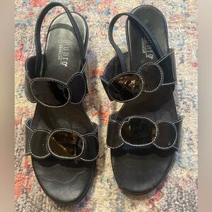 Munro America Black Slingback Sandals